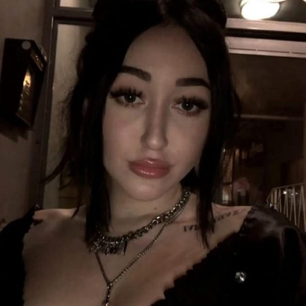 Noah Cyrus Posts Cryptic Photos One Day After Lil Xan Announces